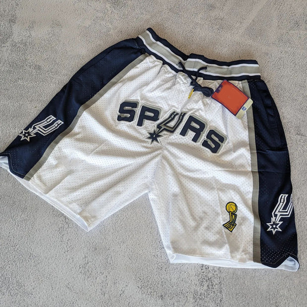 Contrast Spurs print shorts