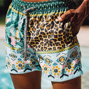 Street style Hawaiian casual print shorts