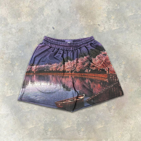 Scenic print elastic shorts