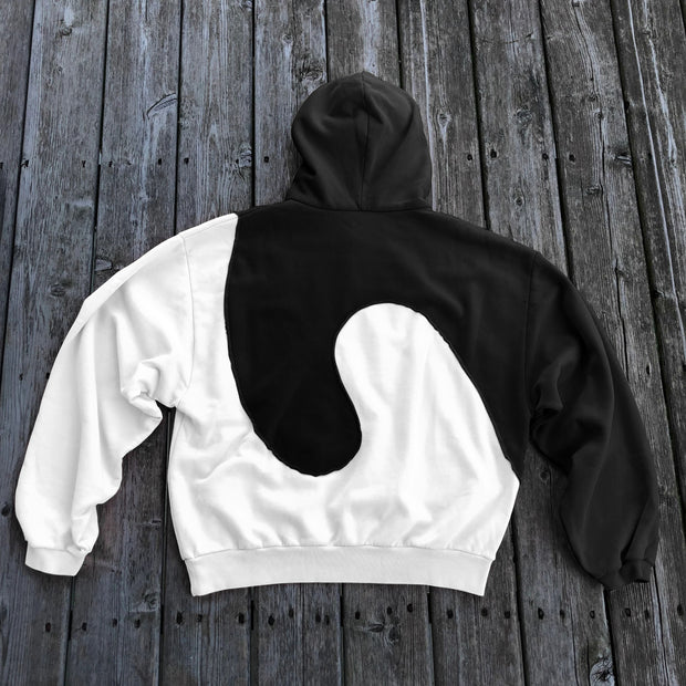 Personalized black and white contrast vortex stitching hoodie